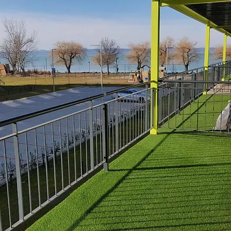 Mina Vizparti Apartman Apartment Siofok